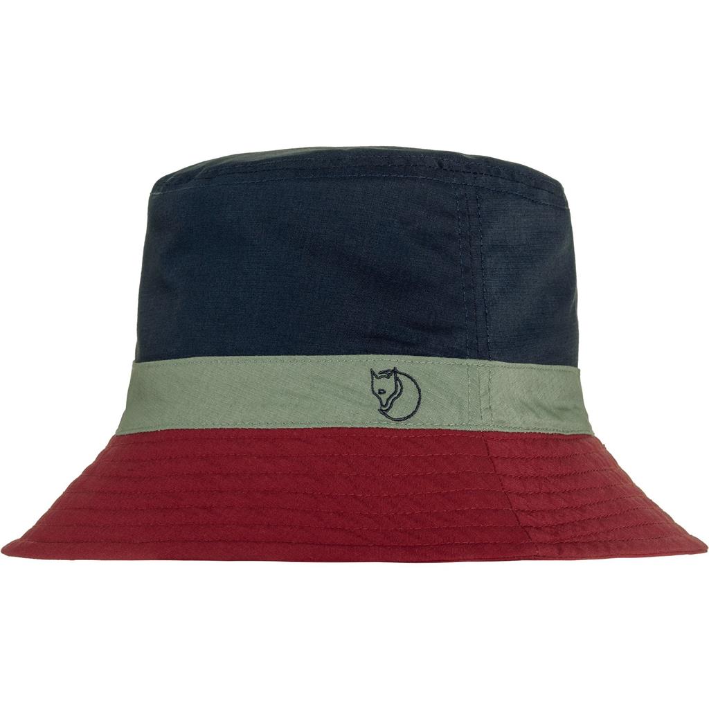 reversiblebuckethatrednavyveneboer2