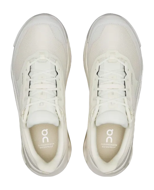 wandelschoen_on_running_women_cloudhorizon_2_wp_ghost_ivory_2
